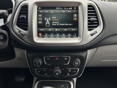 Used 2018 Jeep Compass Latitude w/ Popular Equipment Group image 31