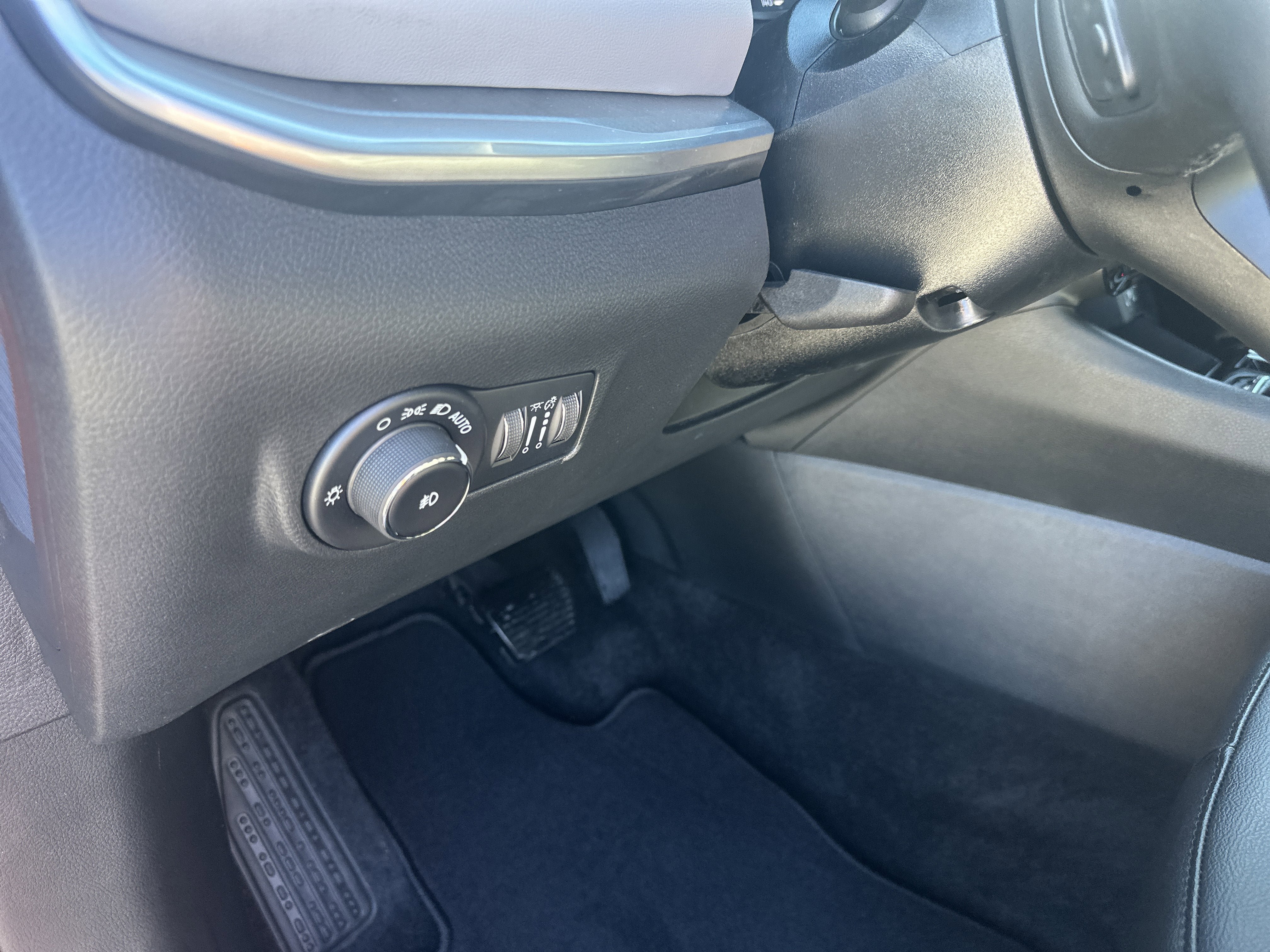New 2026 Jeep Compass Limited AWD/4WD image 32