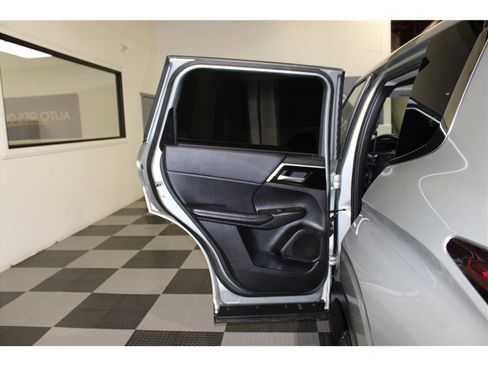 Used 2024 Mitsubishi Outlander Ralliart image 14