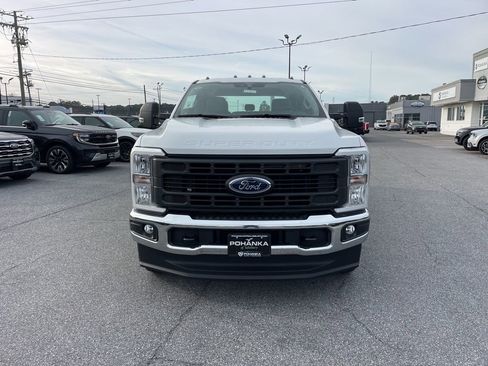 New 2026 Ford F350 XL w/ XL Chrome Package image 3