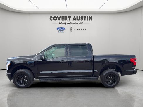 Used 2025 Ford F150 Lightning XLT AWD/4WD image 2