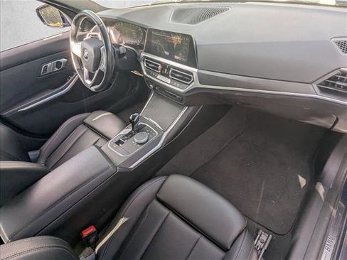 Used 2022 BMW 330i Sedan w/ Driving Assistance Package image 21