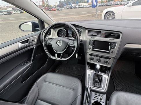 Used 2015 Volkswagen Golf S FWD image 18