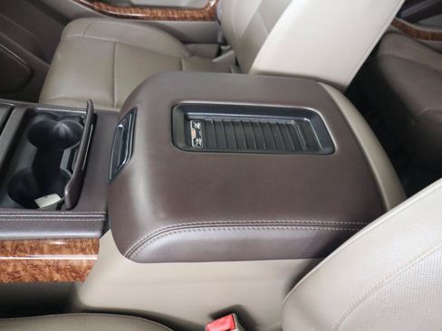 Used 2017 Chevrolet Tahoe Premier RWD image 27