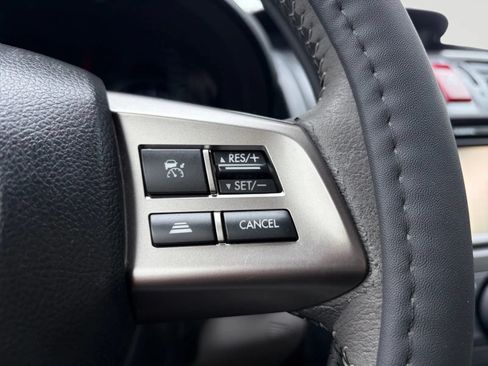 Used 2015 Subaru Forester 2.5i Touring w/ Eyesight & Navigation System AWD/4WD image 31