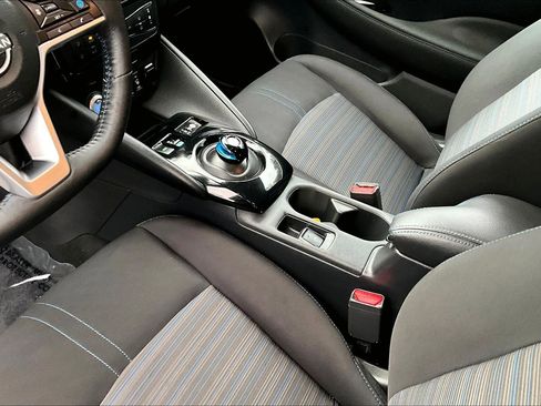 Used 2024 Nissan Leaf SV Plus image 16