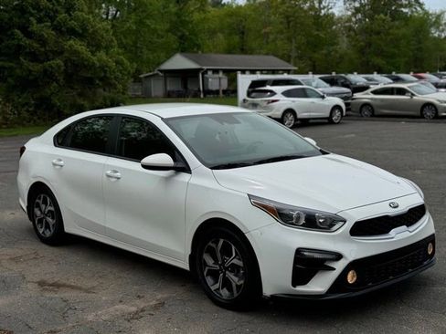 Used 2021 Kia Forte LXS FWD image 3
