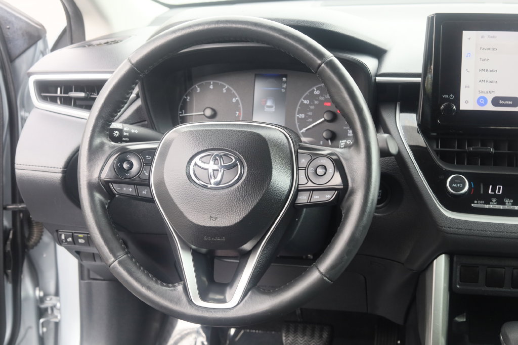 Certified 2024 Toyota Corolla Cross LE AWD/4WD image 11