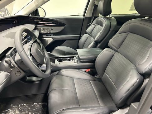 New 2026 Lincoln Nautilus Reserve image 9