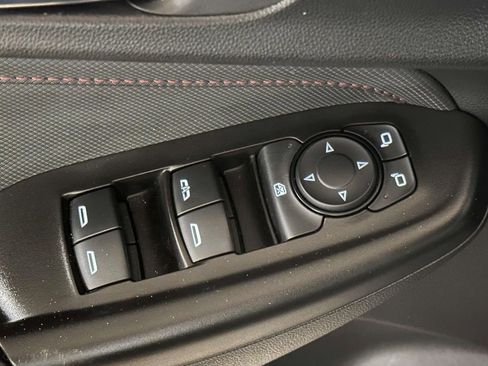 Used 2021 Chevrolet TrailBlazer RS w/ Technology Package image 13