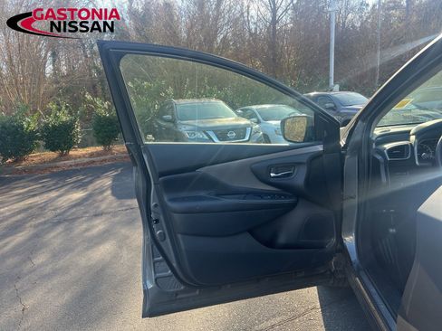 Used 2024 Nissan Murano SV image 35