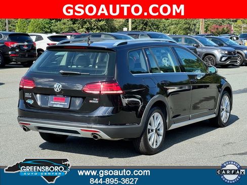 Used 2018 Volkswagen Golf Alltrack SE image 8