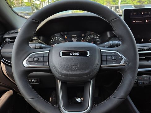 New 2026 Jeep Compass Latitude AWD/4WD image 19