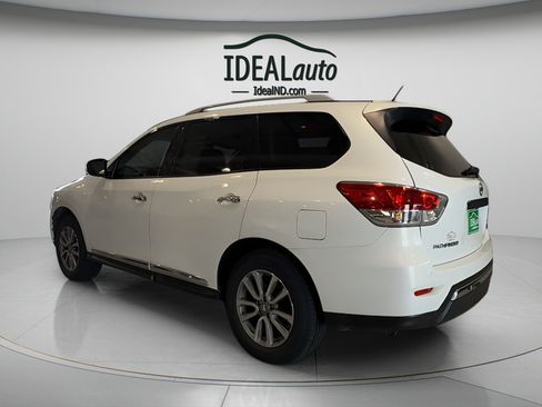 Used 2014 Nissan Pathfinder SL AWD/4WD image 6