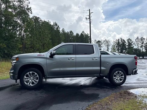 Used 2026 Chevrolet Silverado 1500 LTZ AWD/4WD image 9