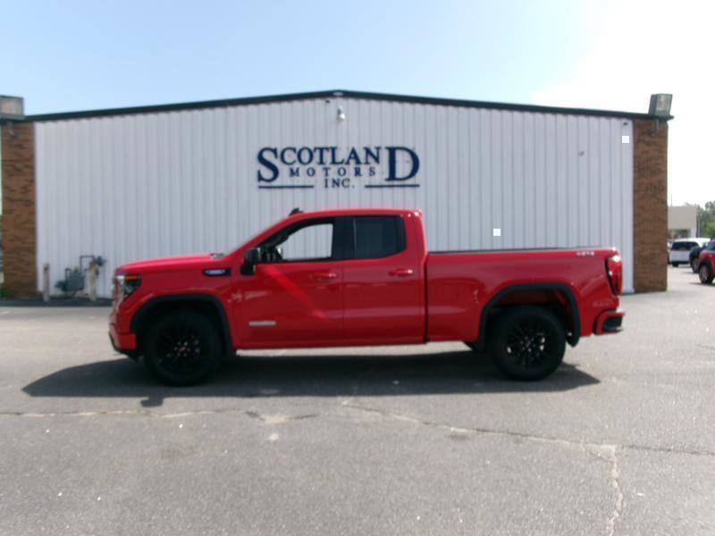 Used 2025 GMC Sierra 1500 Elevation AWD/4WD image 1