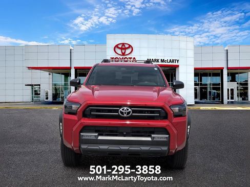 Used 2025 Toyota 4Runner SR5 AWD/4WD image 8