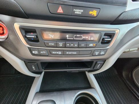 Used 2018 Honda Ridgeline RTL image 10