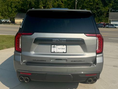 Used 2023 GMC Yukon Denali Ultimate AWD/4WD image 4
