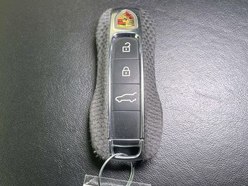 Used 2021 Porsche Cayenne GTS image 45