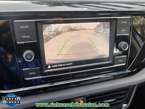 Used 2022 Volkswagen Taos S image 23