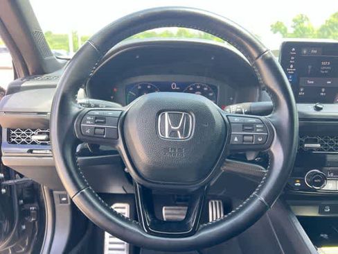 Used 2025 Honda Accord Sport image 17