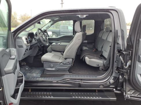 Used 2022 Ford F150 XLT AWD/4WD image 12
