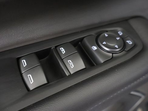 Used 2025 Chevrolet Tahoe Z71 AWD/4WD image 44