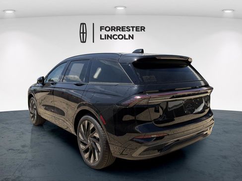 New 2026 Lincoln Nautilus Reserve w/ Jet Appearance Package AWD/4WD image 3