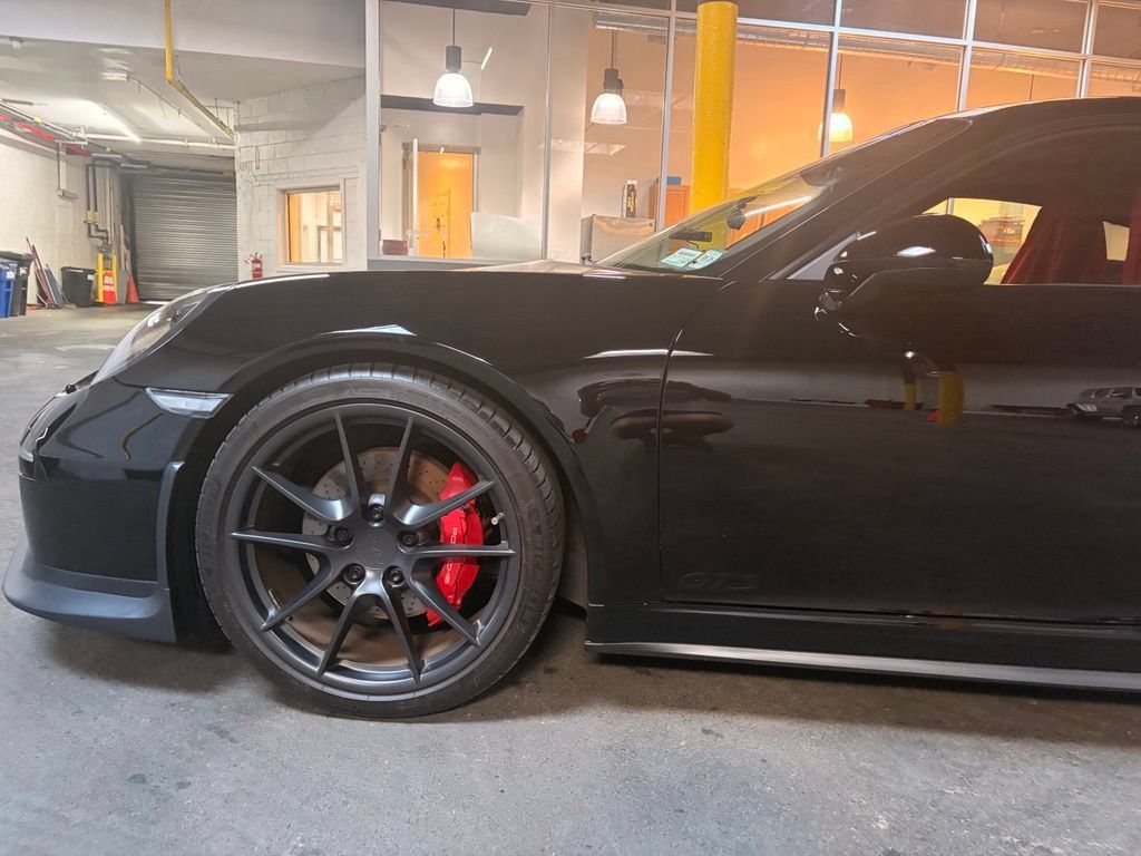 Used 2016 Porsche 911 Carrera GTS RWD image 7
