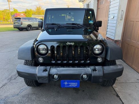 Used 2015 Jeep Wrangler Sport w/ Quick Order Package 24S AWD/4WD image 8