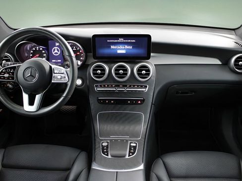 Used 2021 Mercedes-Benz GLC 300 image 16