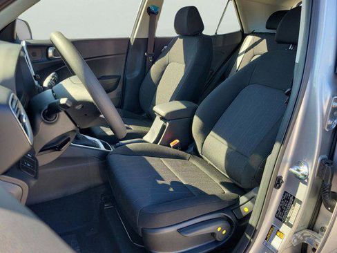 New 2026 Hyundai Venue SE image 11