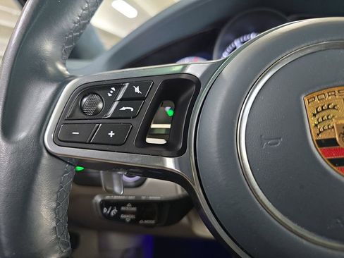 Used 2023 Porsche Cayenne S image 20