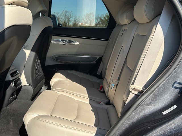 Used 2022 Genesis GV70 2.5T w/ Advanced Package AWD/4WD image 14