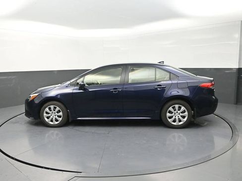 Used 2026 Toyota Corolla LE FWD image 4