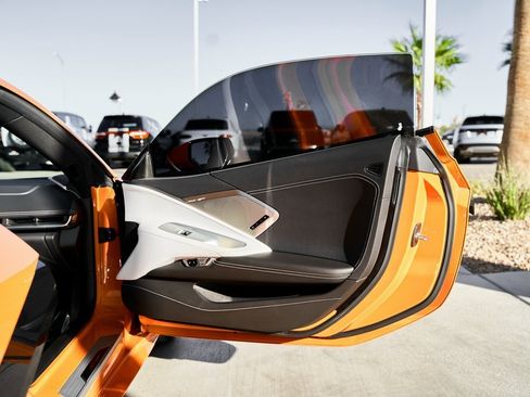 Used 2022 Chevrolet Corvette Stingray w/ Z51 Performance Package image 14