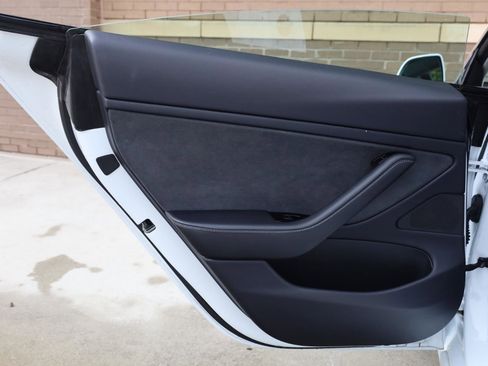 Used 2019 Tesla Model 3 Long Range AWD/4WD image 17