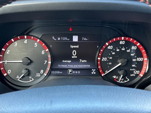 Used 2024 Nissan Titan PRO-4X w/ Pro-4x Utility Package image 24