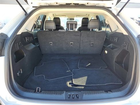 Used 2024 Ford Edge SEL image 11