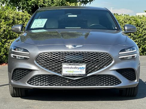 Used 2023 Genesis G70 2.0T image 9
