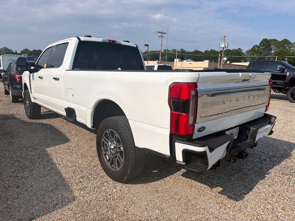 Used 2024 Ford F350 Limited w/ FX4 Off-Road Package AWD/4WD image 4
