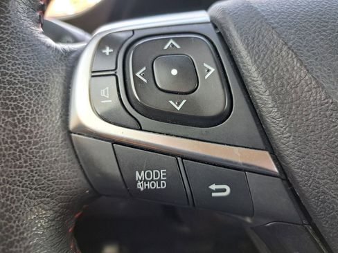 Used 2017 Toyota Camry SE FWD image 14