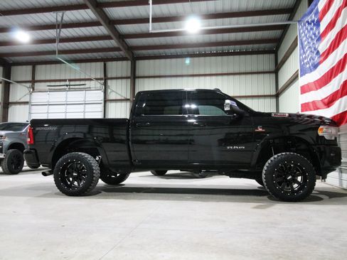 Used 2022 RAM 2500 Laramie AWD/4WD image 13