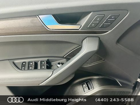 Certified 2025 Audi Q5 e Premium Plus w/ Premium Plus Package AWD/4WD image 25