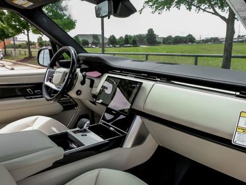 New 2026 Land Rover Range Rover Long Wheelbase Autobiography AWD/4WD image 20