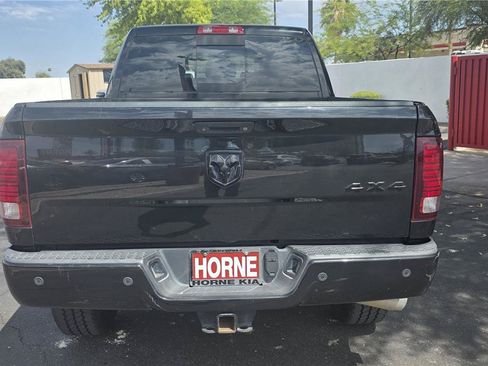 Used 2015 RAM 2500 Laramie w/ Black Appearance Group AWD/4WD image 6