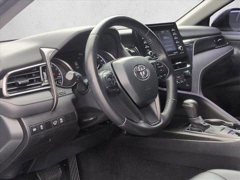 Used 2021 Toyota Camry SE w/ Carpet Mat Package (TMS) image 10