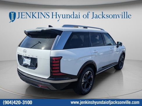 New 2026 Hyundai Palisade Limited FWD image 3
