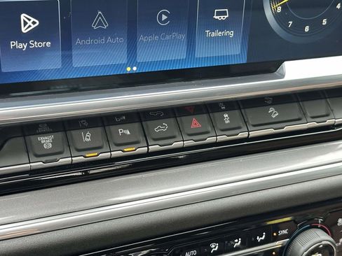 Used 2024 Chevrolet Silverado 2500 High Country image 19